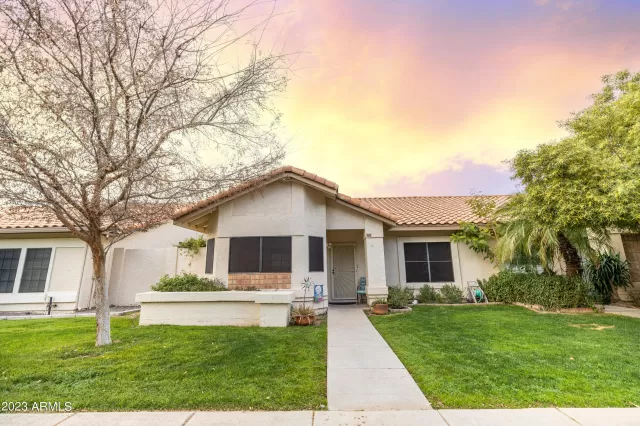 MLS: 6516750 Condo For Sale