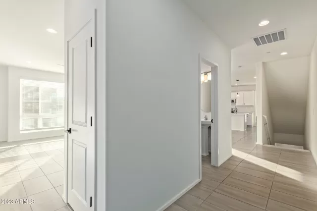 MLS: 6516856 Condo For Sale