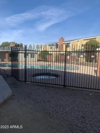 Photo #2: 6517004 Listing 