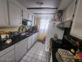 Photo #5: 6517042 Listing