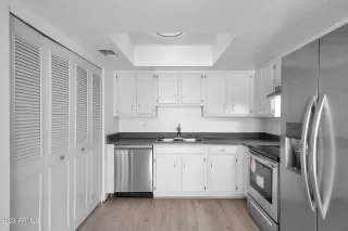 Photo #2: 6517415 Listing 