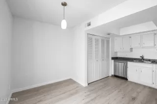 Photo #5: 6517415 Listing 