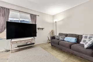 Photo #5: 6517422 Listing 