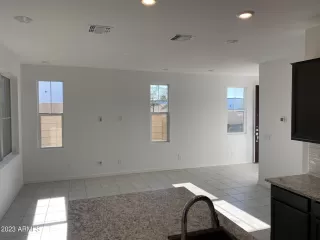 Photo #4: 6517575 Listing 