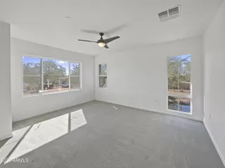 Photo #6: 6517582 Listing