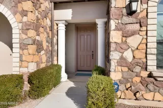 Photo #3: 6517848 Listing