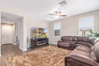 Photo #6: 6517913 Listing