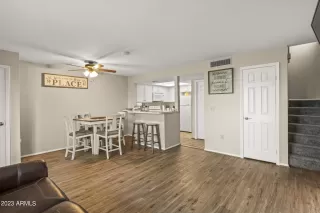 Photo #2: 6517954 Listing