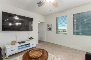 Photo #5: 6518072 Listing