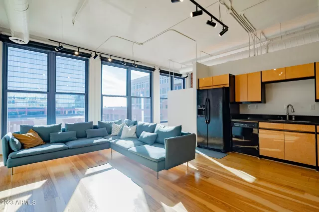 MLS: 6518108 Condo For Sale