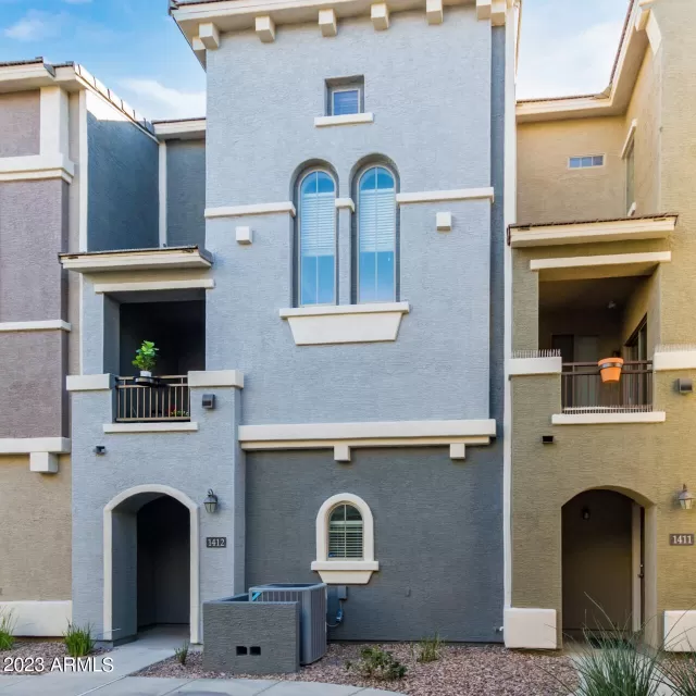 MLS: 6518241 Condo For Sale