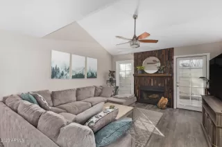 Photo #5: 6518307 Listing 