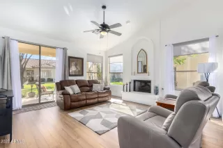 Photo #2: 6518368 Listing