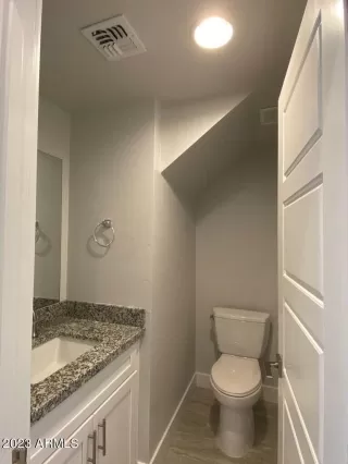 Photo #6: 6518876 Listing