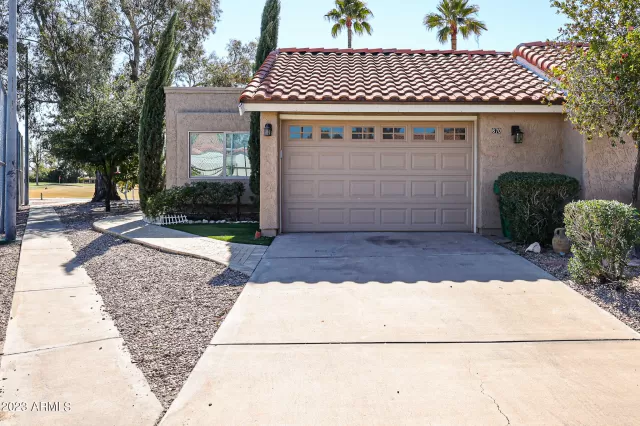 MLS: 6518882 Condo For Sale