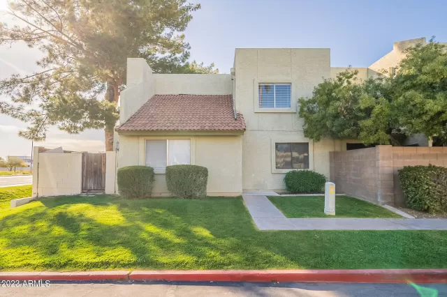 MLS: 6518920 Condo For Sale