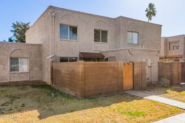 MLS: 6519013 Condo For Sale