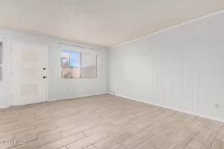 Photo #5: 6519013 Listing