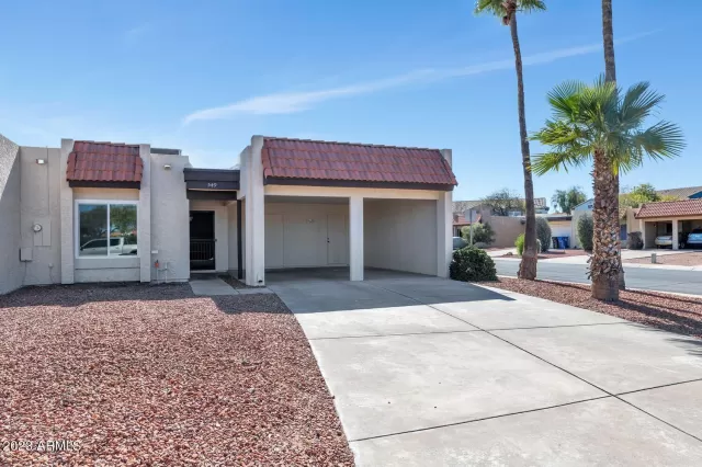 MLS: 6519043 Condo For Sale