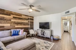 Photo #5: 6519082 Listing 