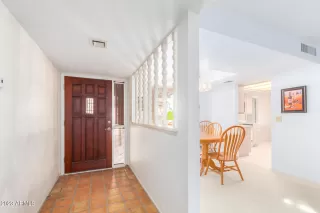 Photo #5: 6519281 Listing