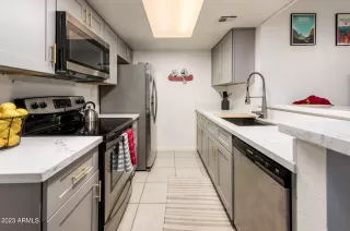 Photo #6: 6519862 Listing 