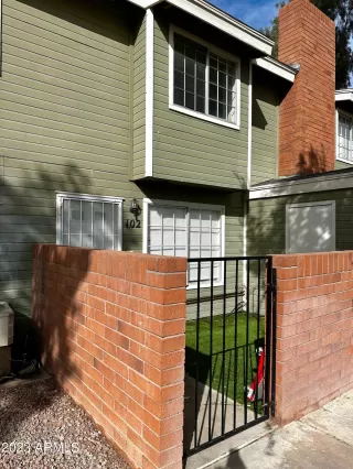 Photo #2: 6519885 Listing 