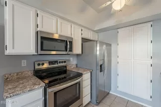 Photo #4: 6519956 Listing