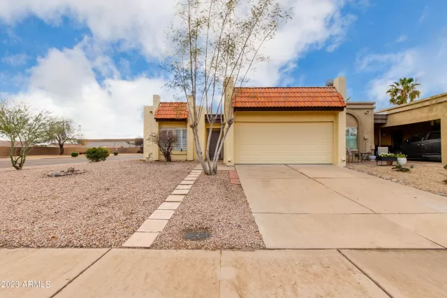 MLS: 6520164 Condo For Sale