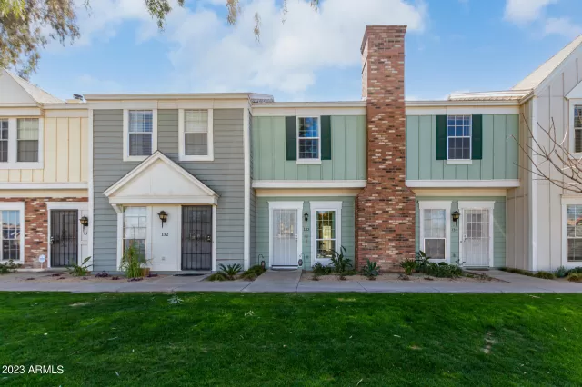 MLS: 6520181 Condo For Sale