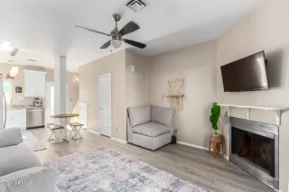 Photo #4: 6520181 Listing