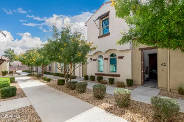 MLS: 6520528 Condo For Sale