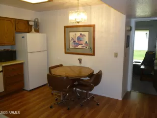 Photo #6: 6520608 Listing