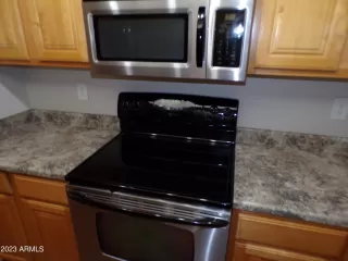 Photo #6: 6520656 Listing 