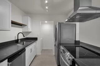 Photo #3: 6520716 Listing 