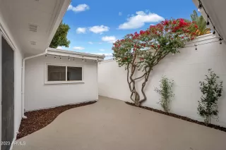 Photo #5: 6520716 Listing 