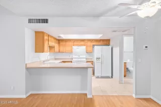 Photo #4: 6520793 Listing 