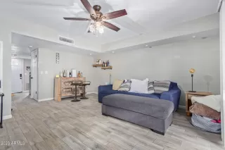 Photo #6: 6520828 Listing