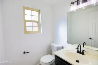 Photo #5: 6520927 Listing