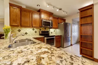 Photo #3: 6520936 Listing