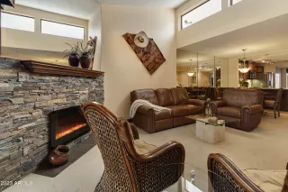 Photo #6: 6520936 Listing