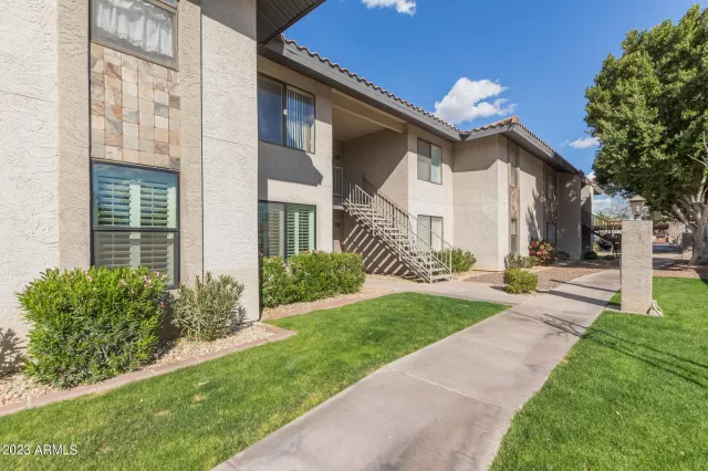 MLS: 6521173 Condo For Sale