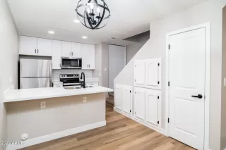 Photo #4: 6521339 Listing