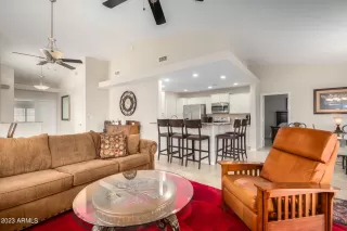 Photo #4: 6521424 Listing