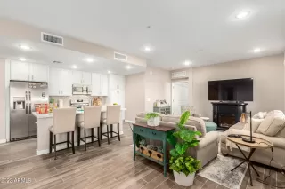 Photo #1: 6521749 Listing 