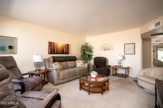 Photo #1: 6521761 Listing 