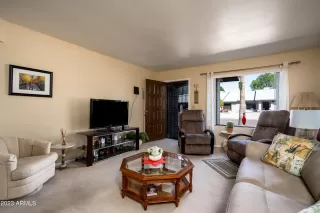 Photo #4: 6521761 Listing 