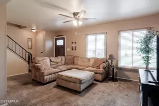 Photo #5: 6521904 Listing 