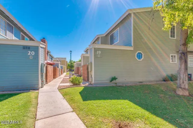 MLS: 6522210 Condo For Sale