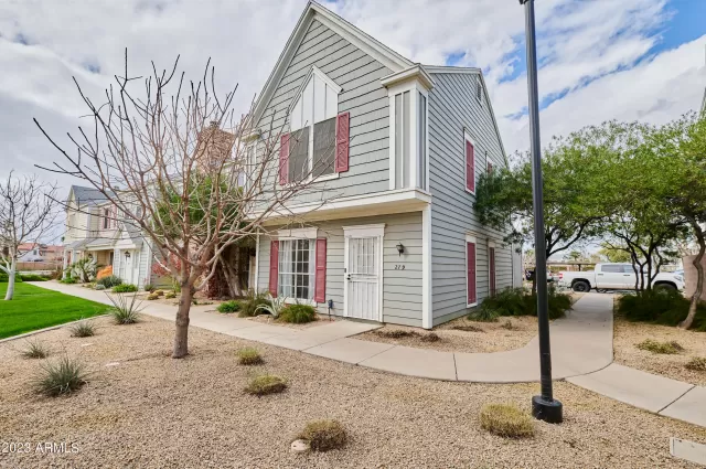 MLS: 6522246 Condo For Sale